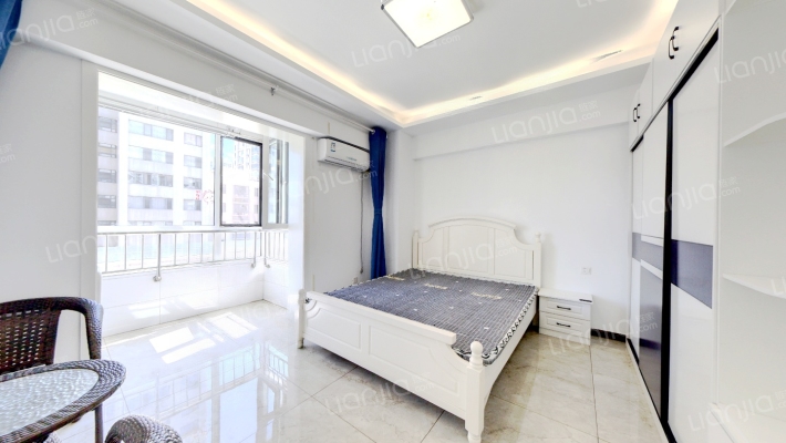 钻石商圈 房本满五 精装电梯房 南北两居 有钥匙-卧室B