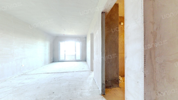 地理位置好离德信公园直线距离200米，全南两居。-客厅