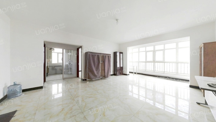 小区成熟环境好，配套完善，92平两居-客厅