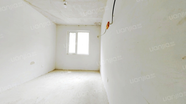 香邑溪谷一期洋房下叠 带前后小院 带半地下室跃层-卧室C