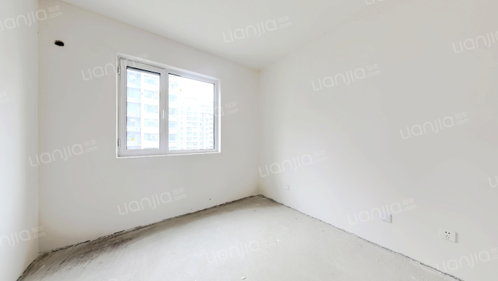 天地新城 100平 带车位和地下室 价格可议-卧室A