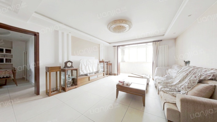 钻石广场商圈 平安小区 跃层精装修花了70多万-客厅