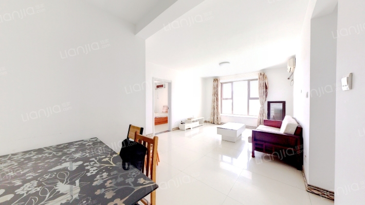 鸿坤理想湾南北通透三居，视野采光好。-客厅