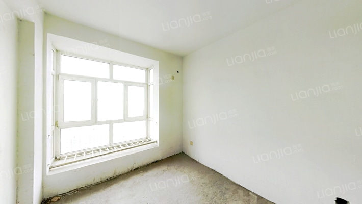 房子干净整洁  格局方正   小区环境优美-卧室