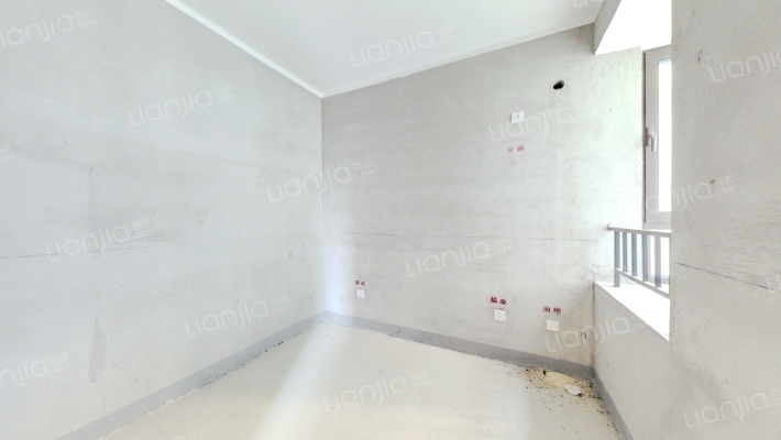 天伦湾馨园毛坯两居室，房主急售-卧室A