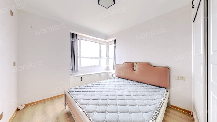 精装拎包入住 不是串 诚意出售 户型很少-卧室B