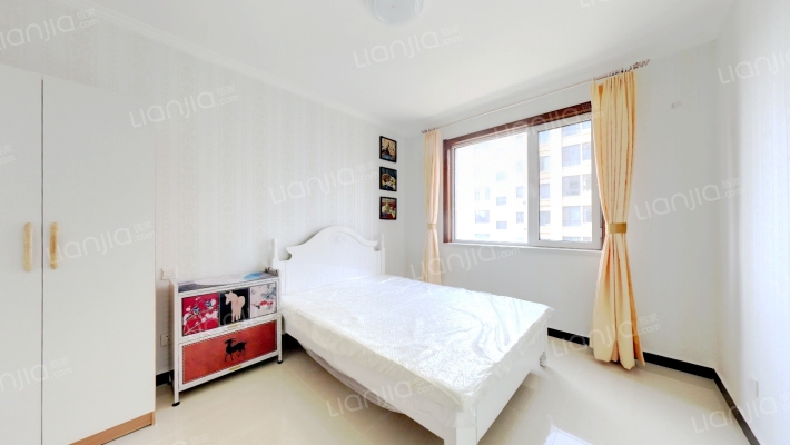 范阳路高速路精致装修购物方便小区干净优美二居室。-卧室B