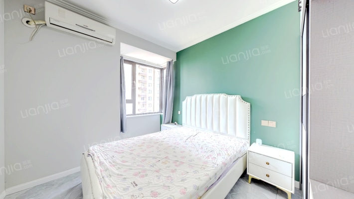 天伦湾全阳小两居，精装修，集体供暖，保利物业-卧室B