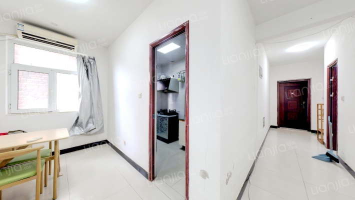 涿州东站天保绿城，简装小两居，南侧是小区大花园-客厅