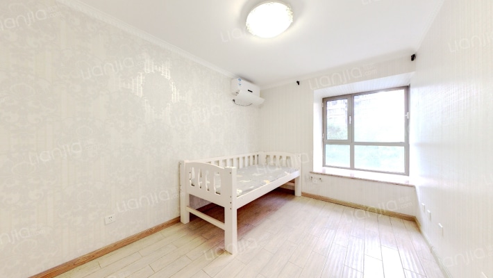 开发区 御景园 精装三居室 带车位地下室-卧室C