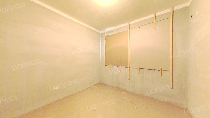 南北通透大三居，采光好，视野好，小区环境好-卧室B