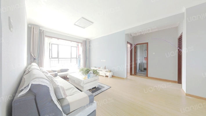 天伦湾保利物业 人车分流 南北通透 宽楼间距 采光充足-客厅