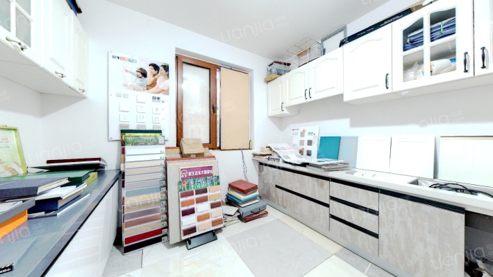 南北通透三居，采光充足 视野广阔 交通便利-卧室B