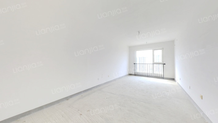 朝南两居，两梯四户，业主诚意出售 房本满二-客厅