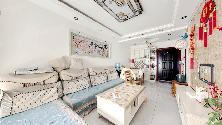 天伦湾自住精装两居室，带子母车位地下室-客厅