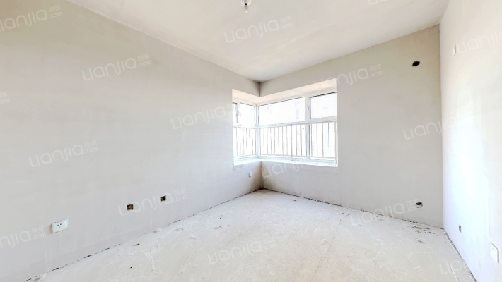 小区环境优美，绿化高，出京进京很方便-卧室A