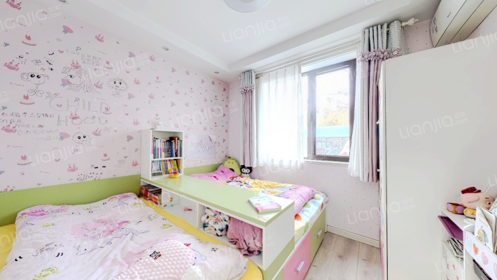 鸿坤理想湾一层带70平小院 环境好 采光好 视野好-卧室B