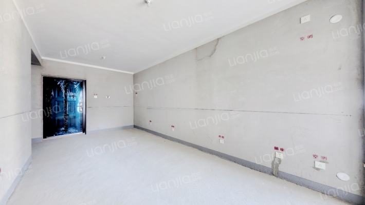 品质社区 保利物业 集中供暖 全明格局-客厅