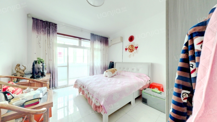 东兴街与朝阳路路口 往东  南北通透大三居-卧室B