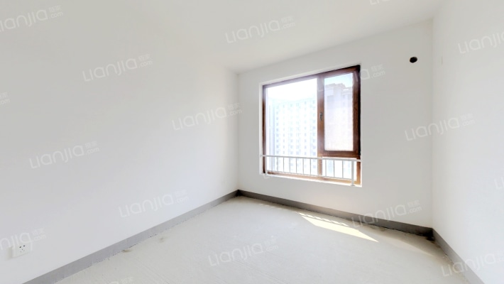 中楼层 朝南两居 视野好 位置安静 满二-卧室B