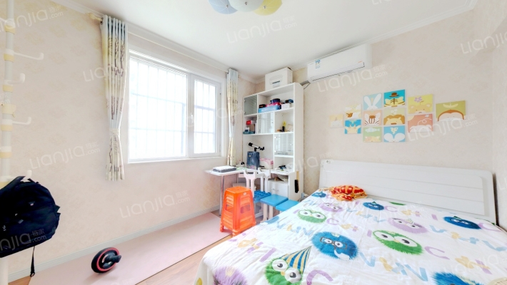 此房满二 户型方正 中高层 采光好 配套设施齐全-卧室A