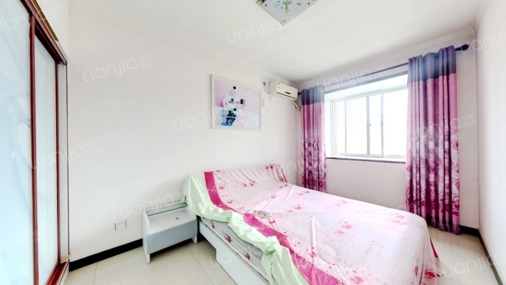 老火车站，南北通透两居室，出门菜市场，集中供暖-卧室A