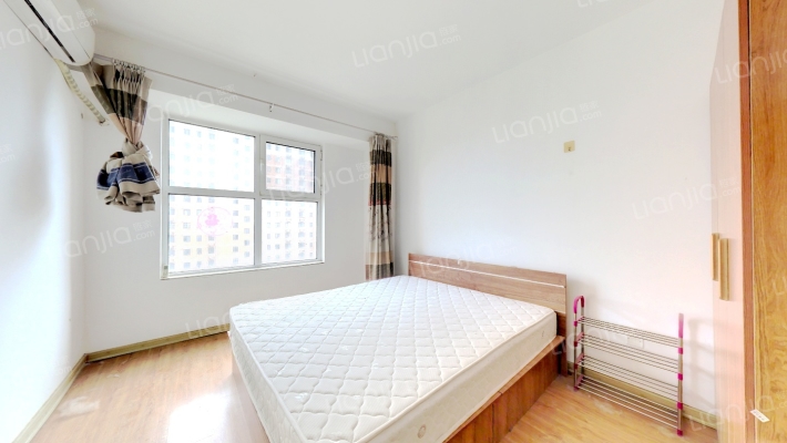 房子南北通透，采光好，带车位，房本满二。-卧室B