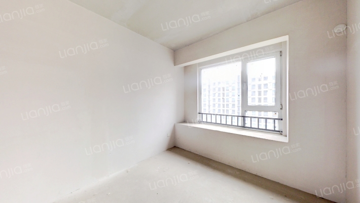 房子是南北通透的，中间楼层，采光没有遮挡。-卧室A