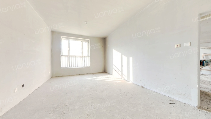 幸福嘉园叠拼别墅  有电梯，带阁楼露台、车位、地下室-卧室A