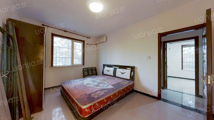 双塔商圈生活方便交通便利一层三居适老年人居住-卧室A