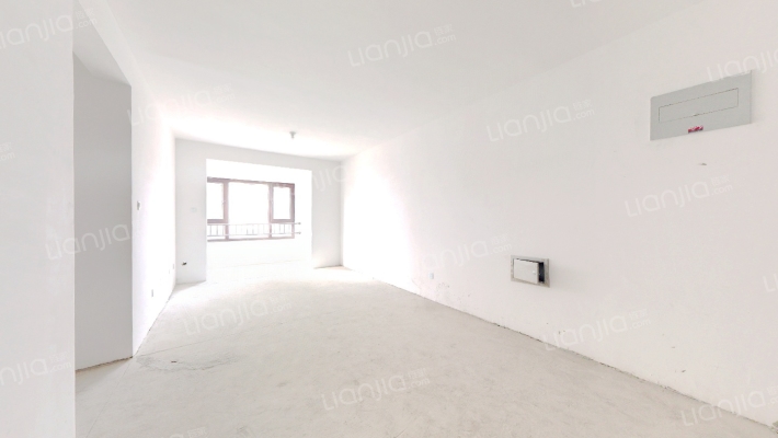 小区目前是双塔区环境和位置都不错的小区，值得考虑！-客厅