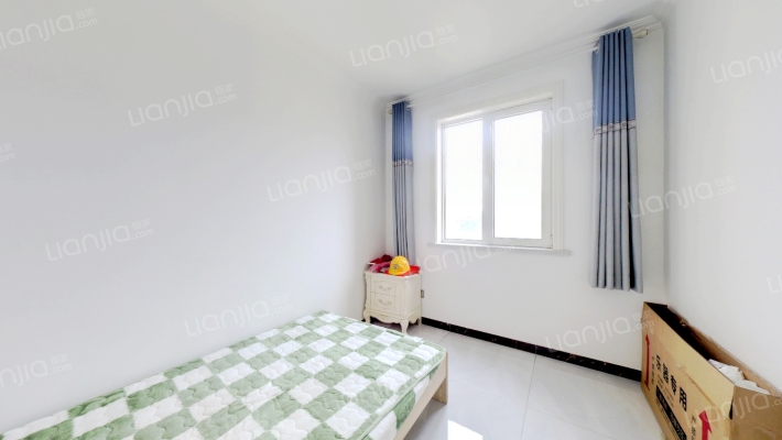 高铁新小区，环境好，中间楼层，采光视野好-卧室B