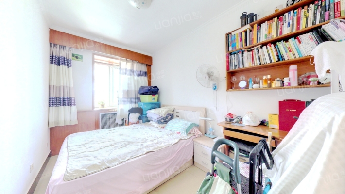 华阳公寓 中间好楼层 价格可议 南北通透格局-卧室C