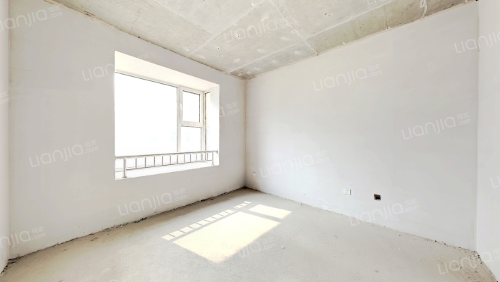 三居双卫 交通方便 小区绿化好 视野好-卧室B