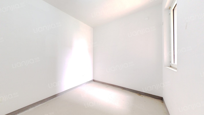 毛坯全天采光，随时可看，前面是街心公园，-卧室A