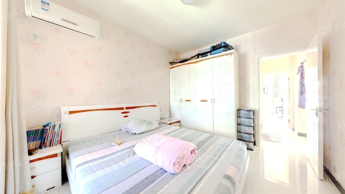 德信公园 过户税费低，精装修没怎么住过-卧室B