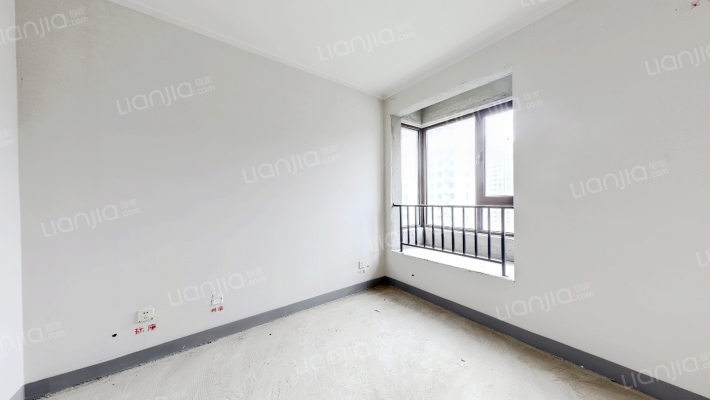 集中供暖 全明格局 总层高18，中高楼层-卧室B