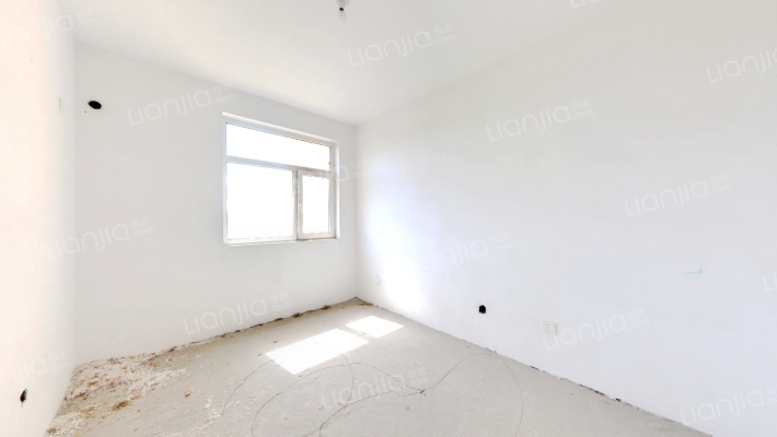 小区特点安保设施好，带飘窗大三居-卧室B