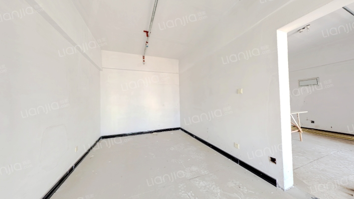 此房位于东兴大街，交通方便，生活方便-卧室