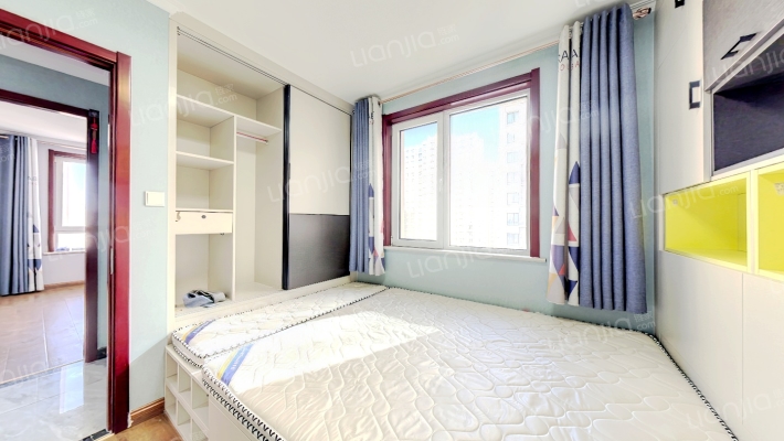 德信公园业主自住品牌装修交通便利-卧室B