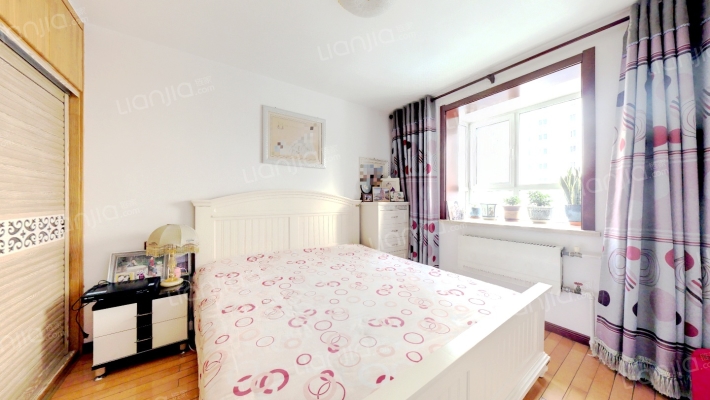 物探局 小区    集中供暖  宝石花物业-卧室C