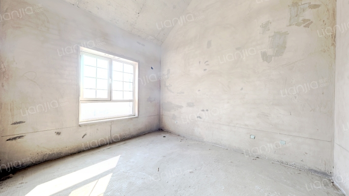 独栋别墅，美国工匠风格，房本满二随时过户。-卧室C