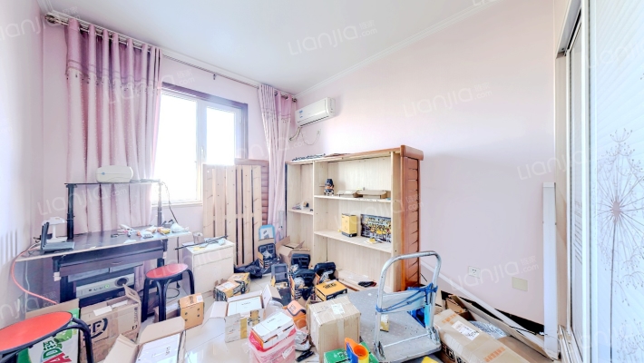 南北通透大三居，格局好，高楼层，视野宽阔-卧室A