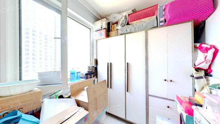 狮子城精装南北通透三居室，房本满二-卧室B