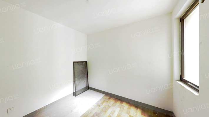 高楼层，采光好，小区中间位置，看房方便-卧室A