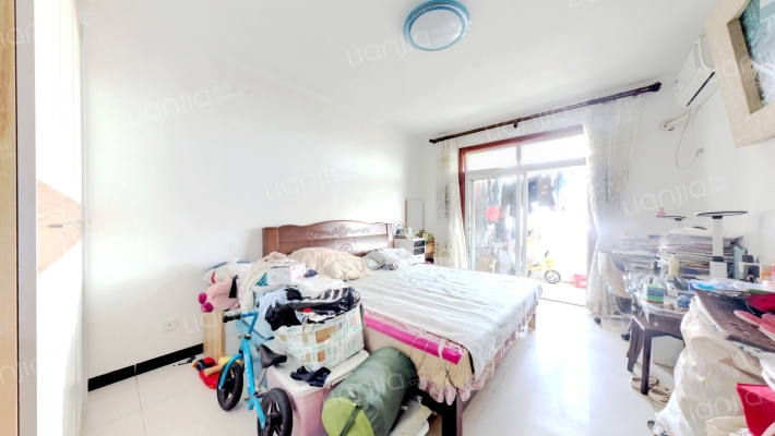 ：房本在手， 南北通透户型，新装修没住过-卧室C