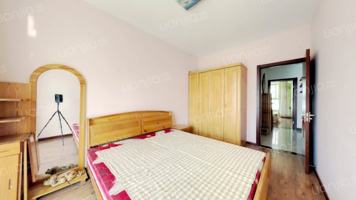 名流枫景洋房精装两居室，南北通透，看房方便-卧室A