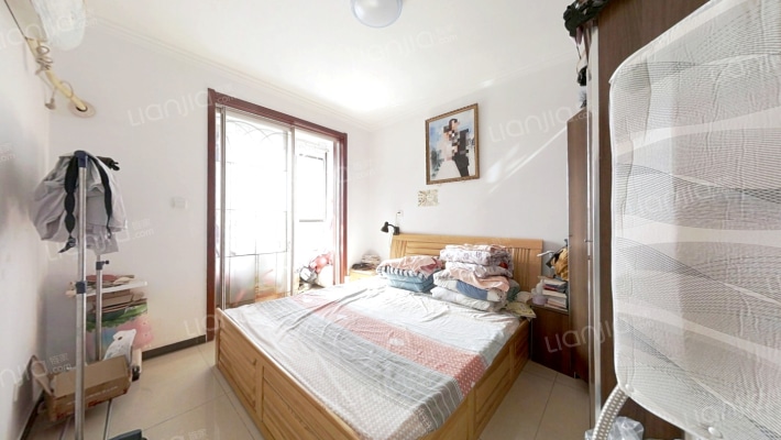 北新家园      位置好       交通好      采光好-卧室A