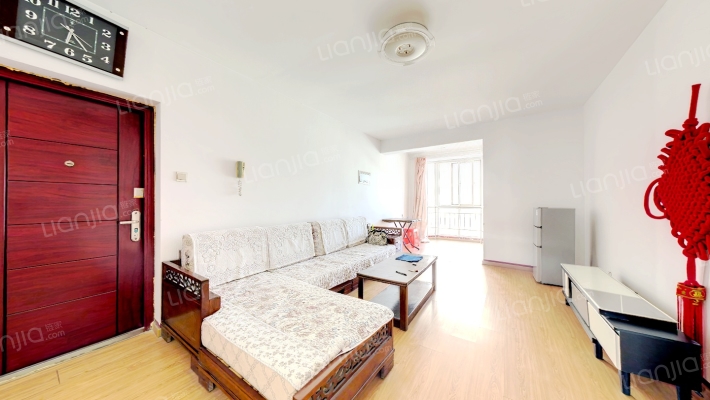 德信公园名流五期，集中供暖，南北通透两居-客厅