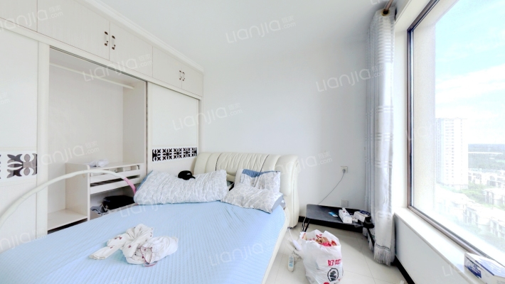 鸿坤理想湾全阳三居室，采光视野好，楼栋位置好-卧室C